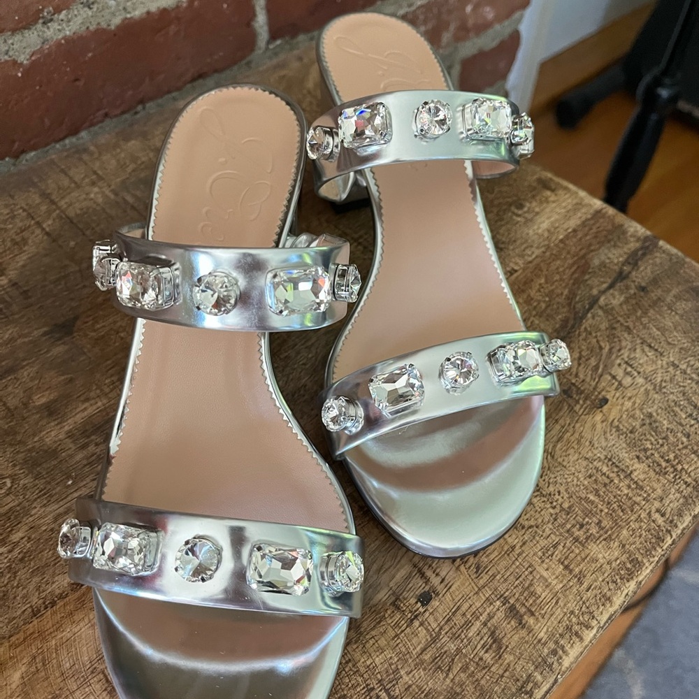 J crew LUCIE Italian leather to strapped metallic sandals with stones 8 1/2